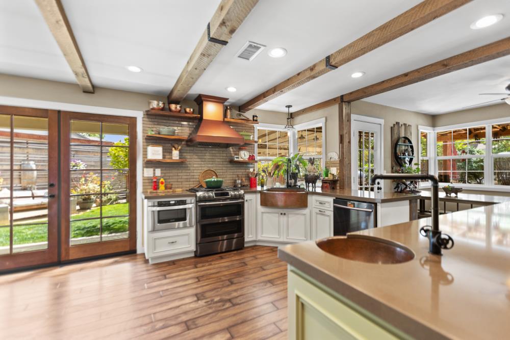 Detail Gallery Image 17 of 99 For 7020 Rathmore Ct, Elk Grove,  CA 95758 - 3 Beds | 2/1 Baths
