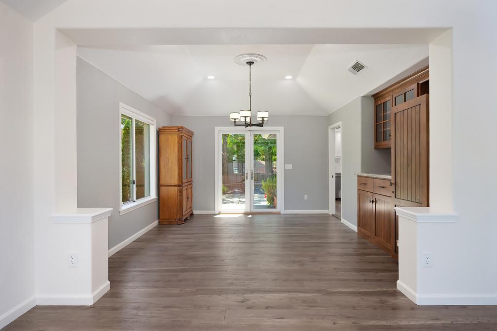 Detail Gallery Image 11 of 74 For 4715 Copperfield Cir, Granite Bay,  CA 95746 - 4 Beds | 3 Baths