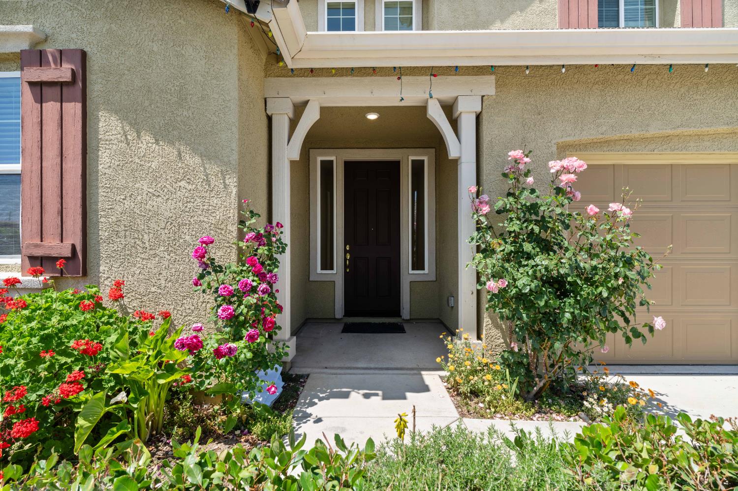 Detail Gallery Image 5 of 61 For 7753 Finnhorse Way, Sacramento,  CA 95828 - 4 Beds | 3 Baths