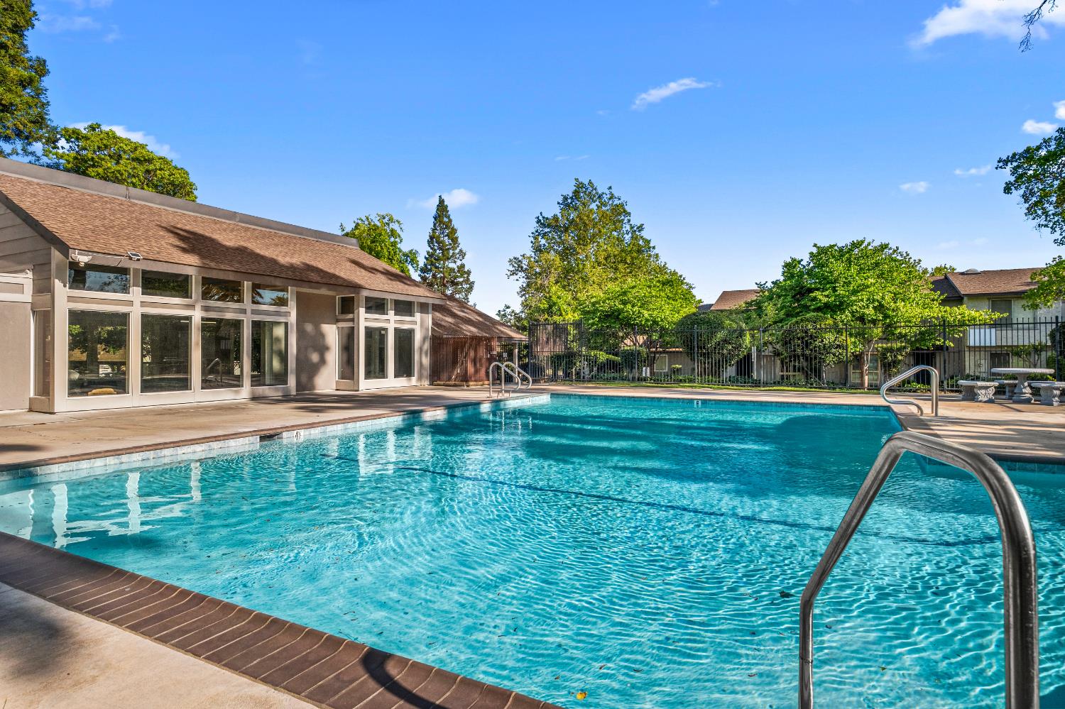 Holly Spring Court, Citrus Heights, California image 47