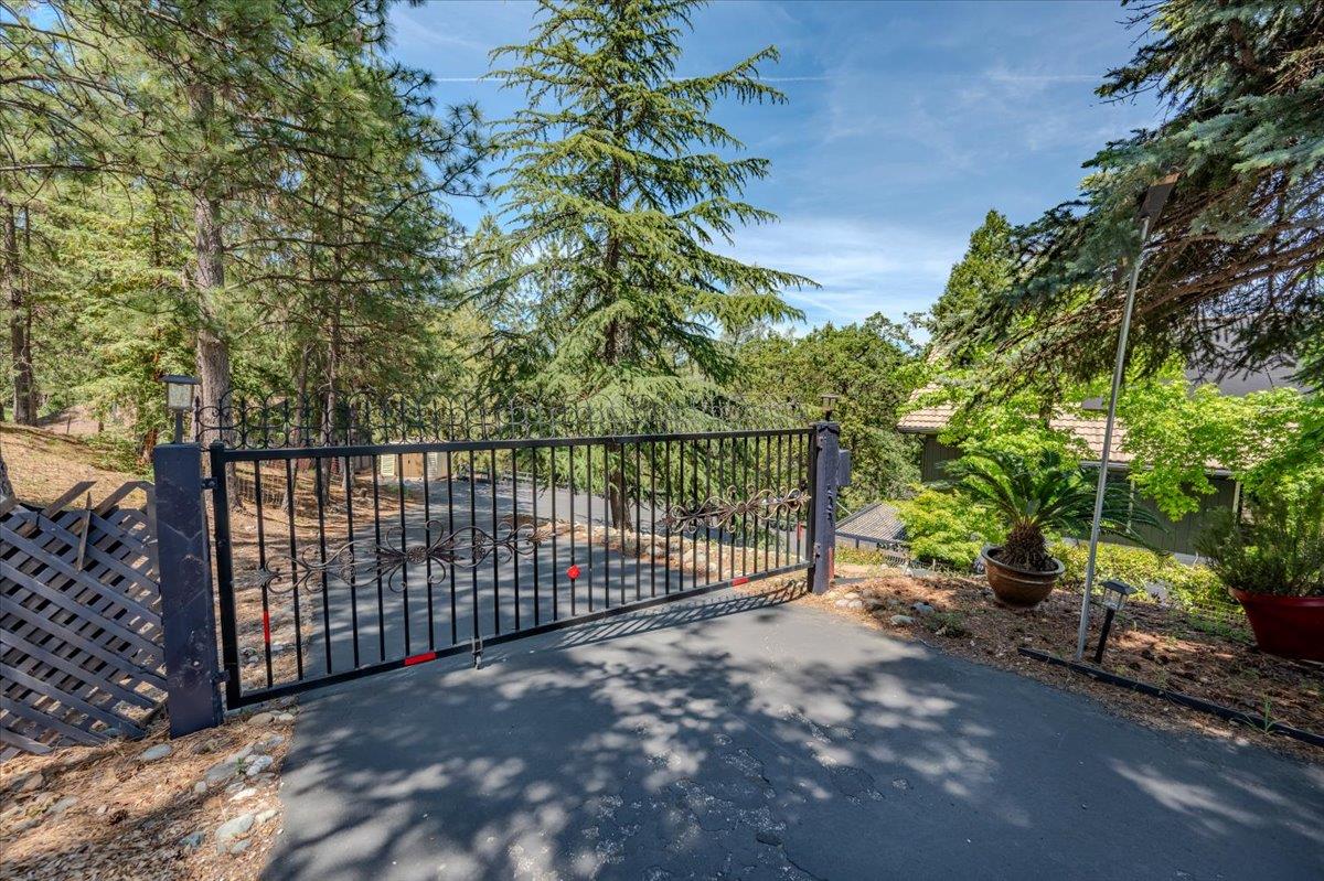 Detail Gallery Image 62 of 67 For 17444 Troy Ct, Grass Valley,  CA 95949 - 4 Beds | 4 Baths