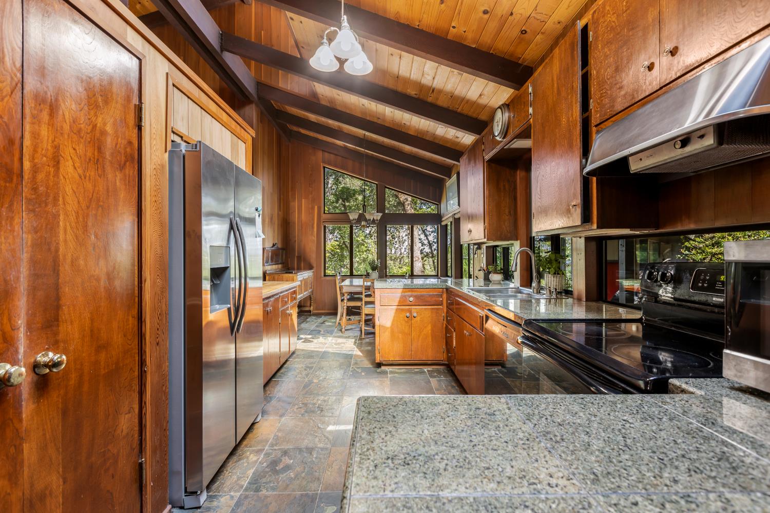 Nottingham Lane, Grass Valley, California image 15