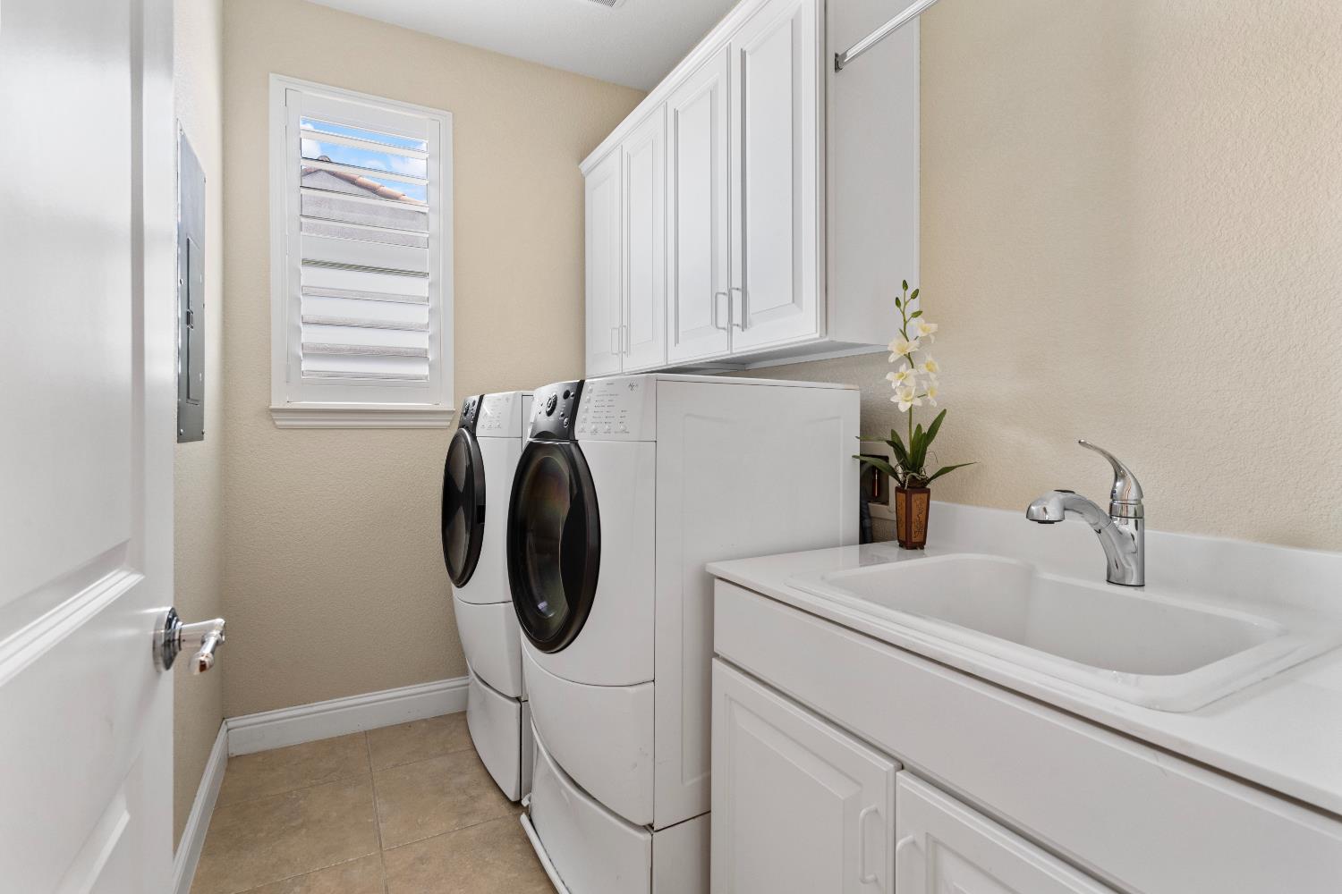 Detail Gallery Image 20 of 31 For 10145 10145 Blue Anchor Lane Ln, Stockton,  CA 95219 - 4 Beds | 2/1 Baths