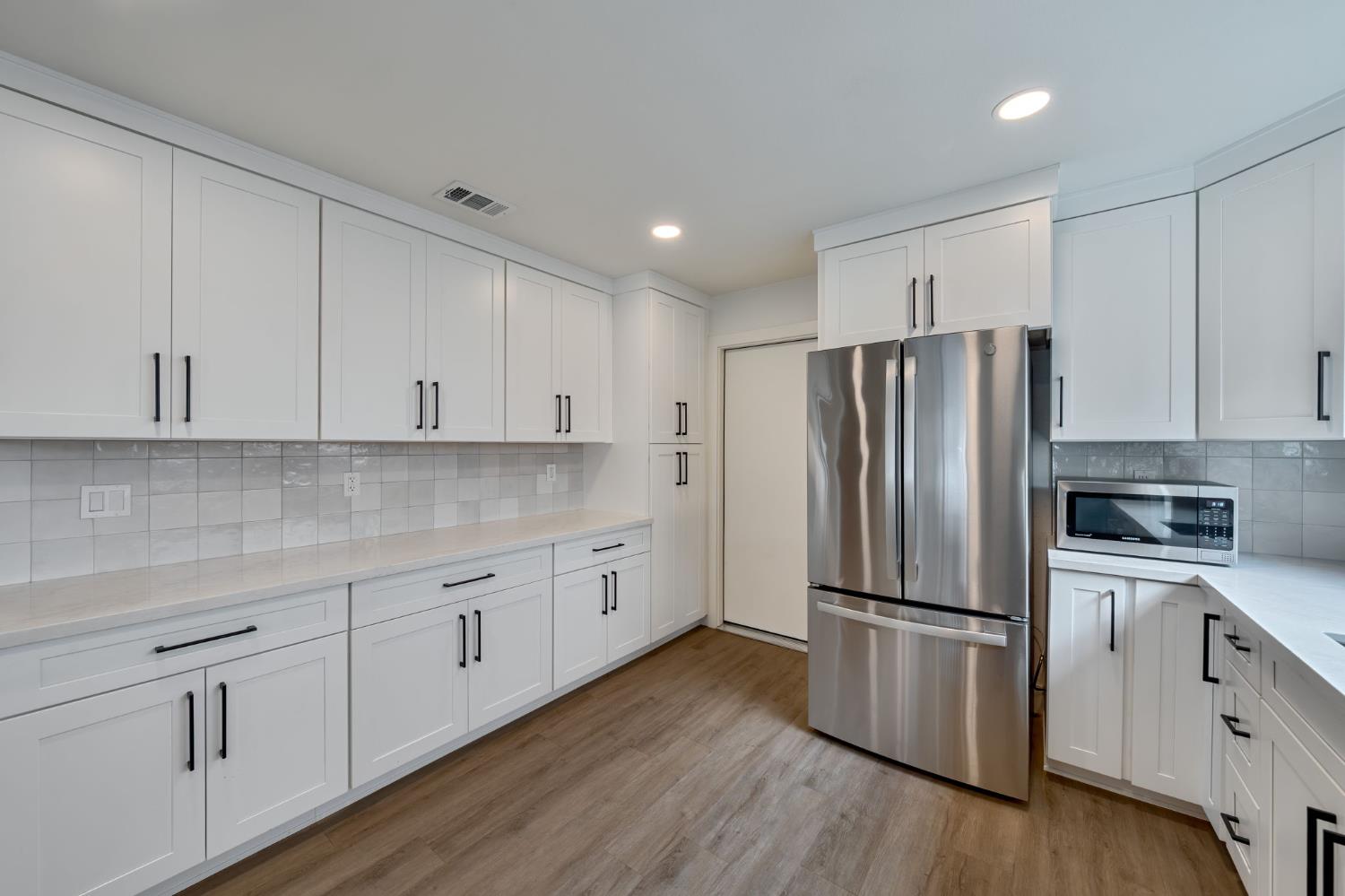 Detail Gallery Image 20 of 46 For 6469 Woodhills Way, Citrus Heights,  CA 95621 - 3 Beds | 2 Baths