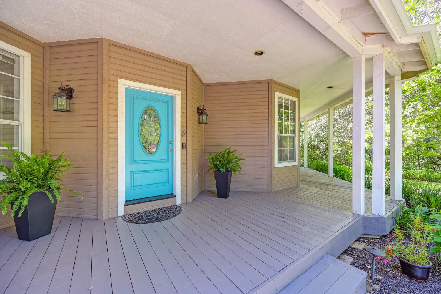 Detail Gallery Image 6 of 92 For 3710 Sutter Hill Ln, Carmichael,  CA 95608 - 4 Beds | 3/1 Baths