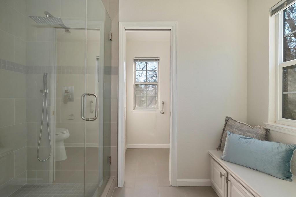 Detail Gallery Image 38 of 92 For 3710 Sutter Hill Ln, Carmichael,  CA 95608 - 4 Beds | 3/1 Baths