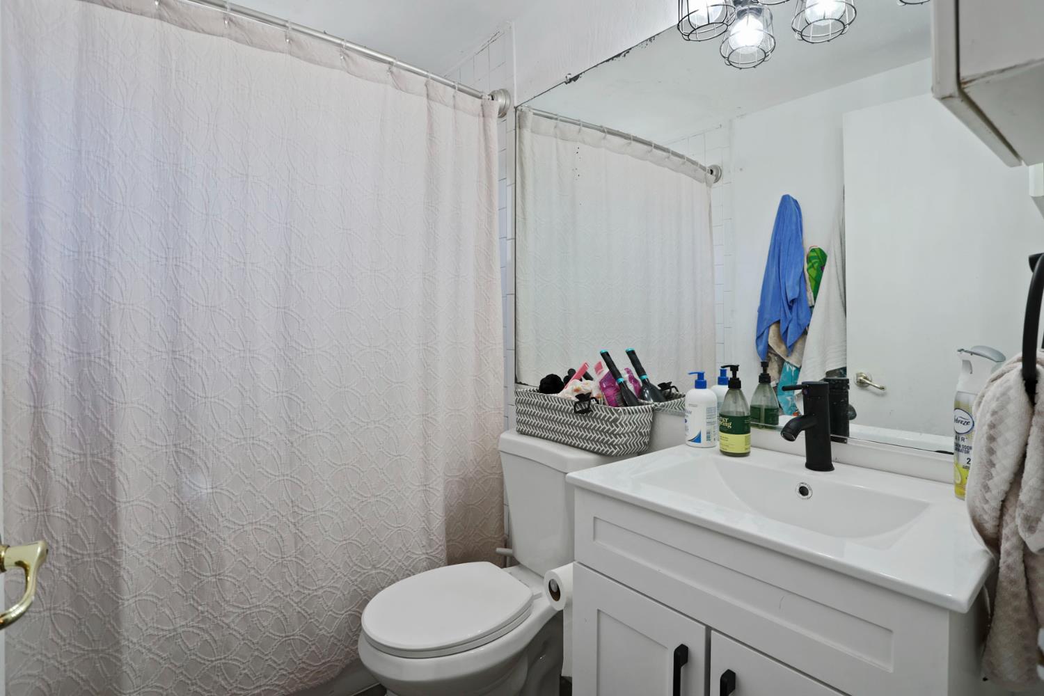 Detail Gallery Image 11 of 20 For 1631 Polk Way, Stockton,  CA 95207 - 2 Beds | 1 Baths