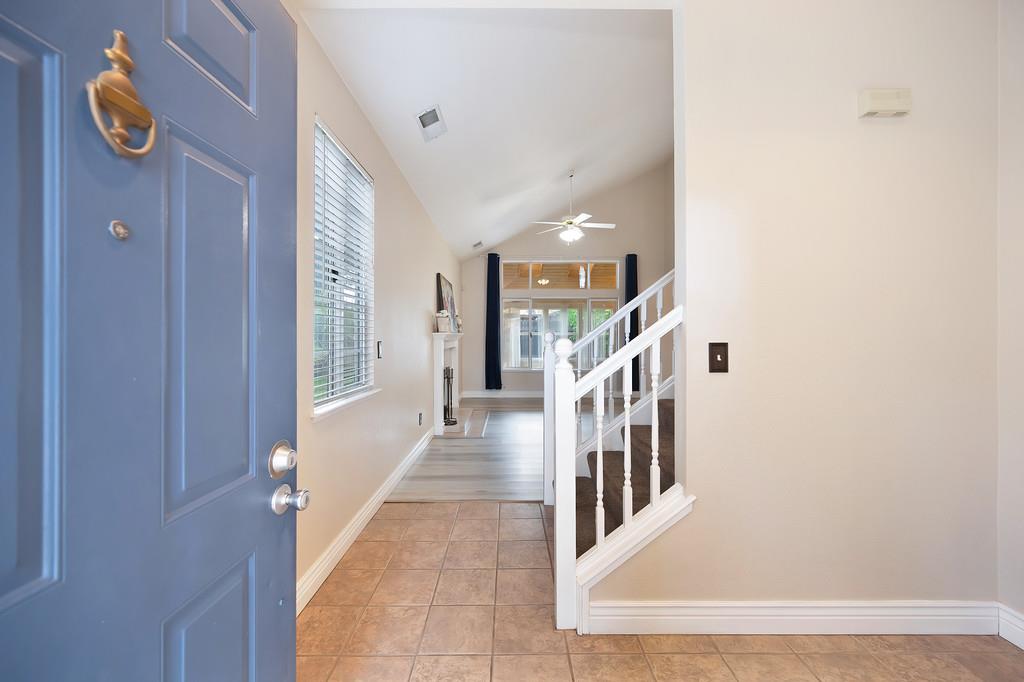 Detail Gallery Image 12 of 78 For 1341 Trevor Ct, Roseville,  CA 95678 - 4 Beds | 2/1 Baths