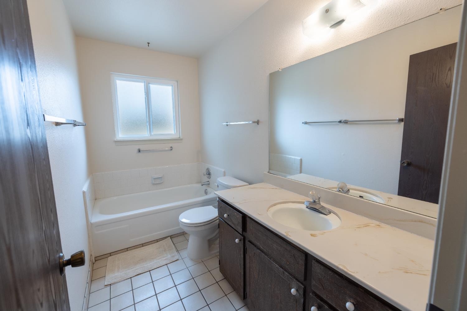 Detail Gallery Image 33 of 52 For 1917 Santa Fe Dr, Stockton,  CA 95209 - 4 Beds | 3 Baths