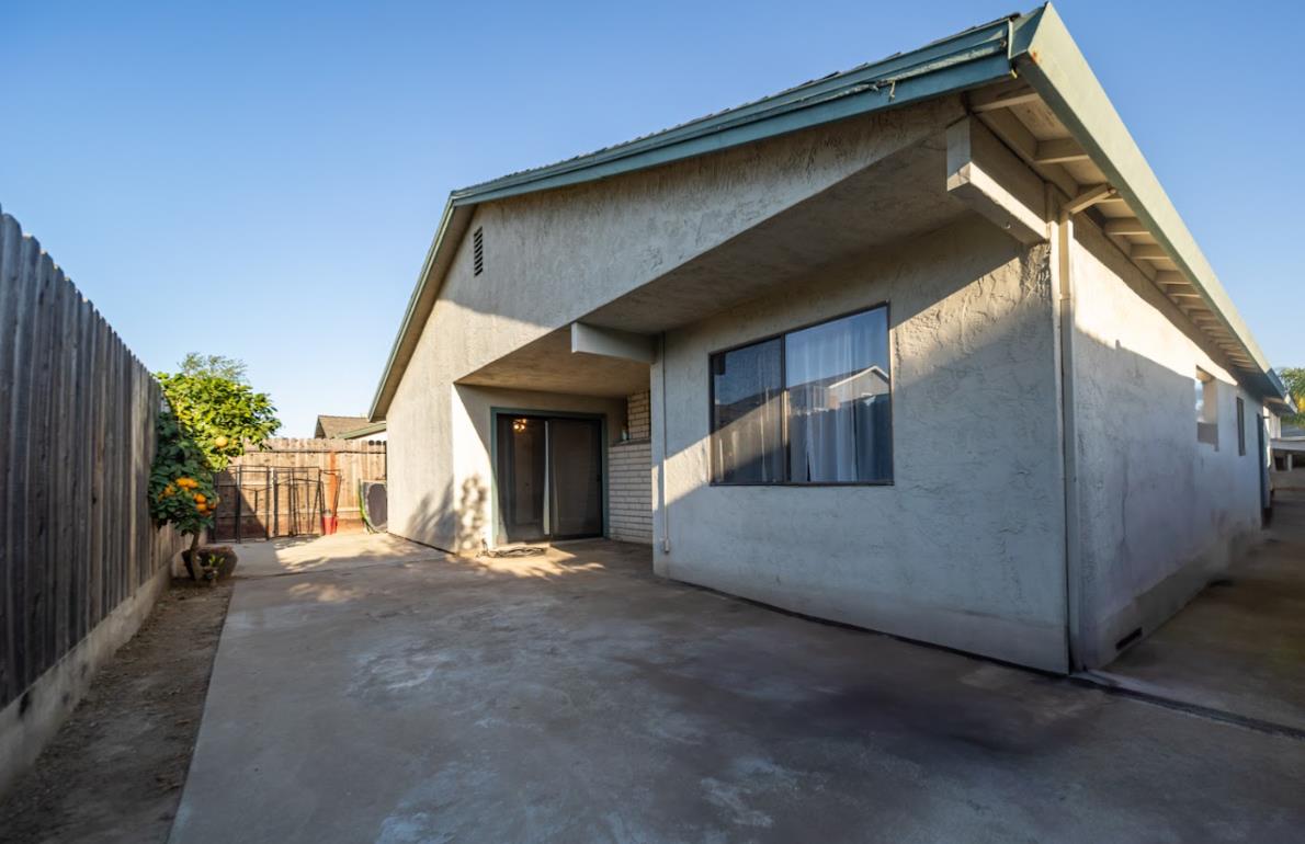 Detail Gallery Image 25 of 25 For 2253 Newbury Cir, Lodi,  CA 95240 - 3 Beds | 2 Baths