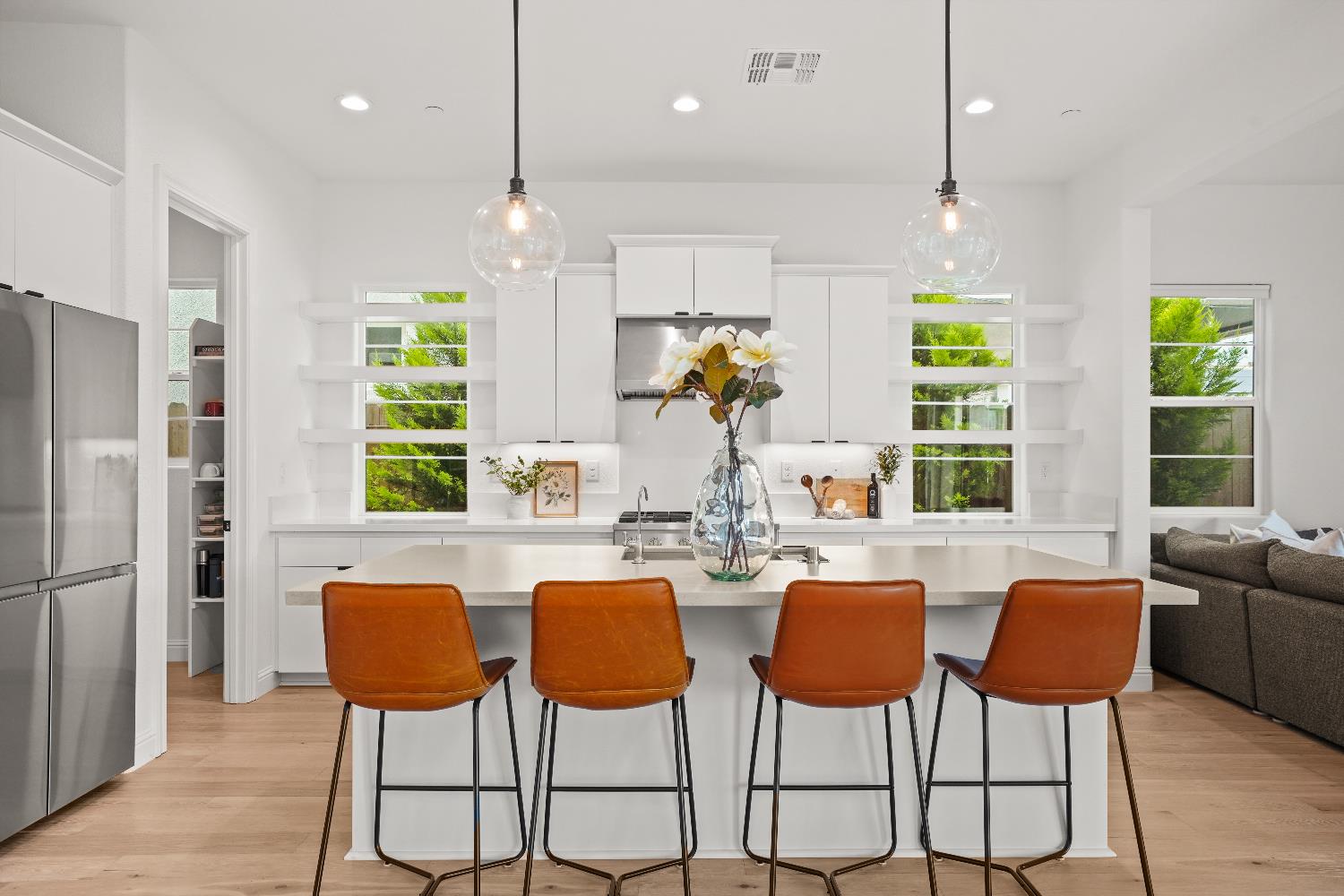 Detail Gallery Image 14 of 71 For 12840 Pier View Way, Rancho Cordova,  CA 95742 - 4 Beds | 3/1 Baths