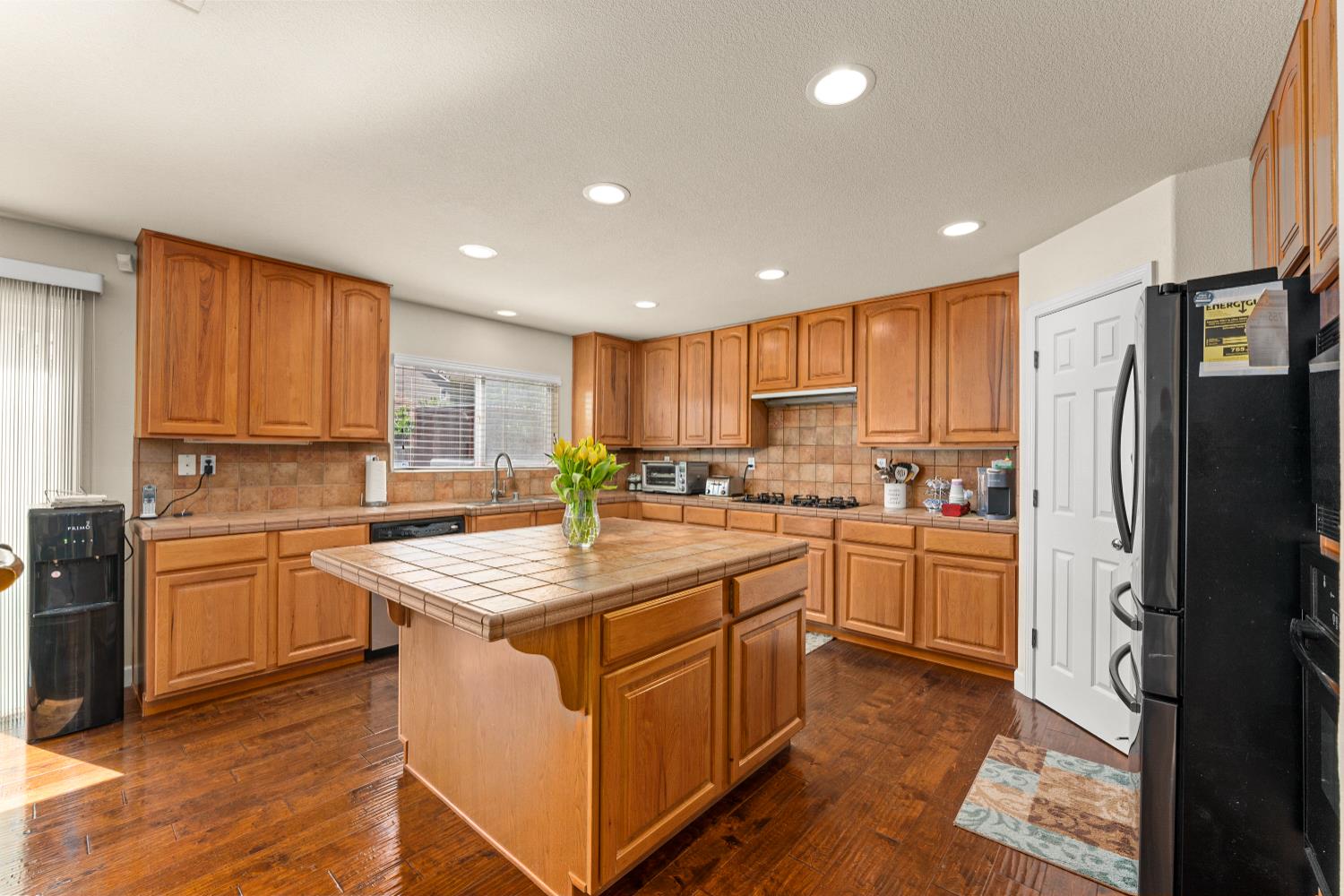 Brabant Court, Elk Grove, California image 17