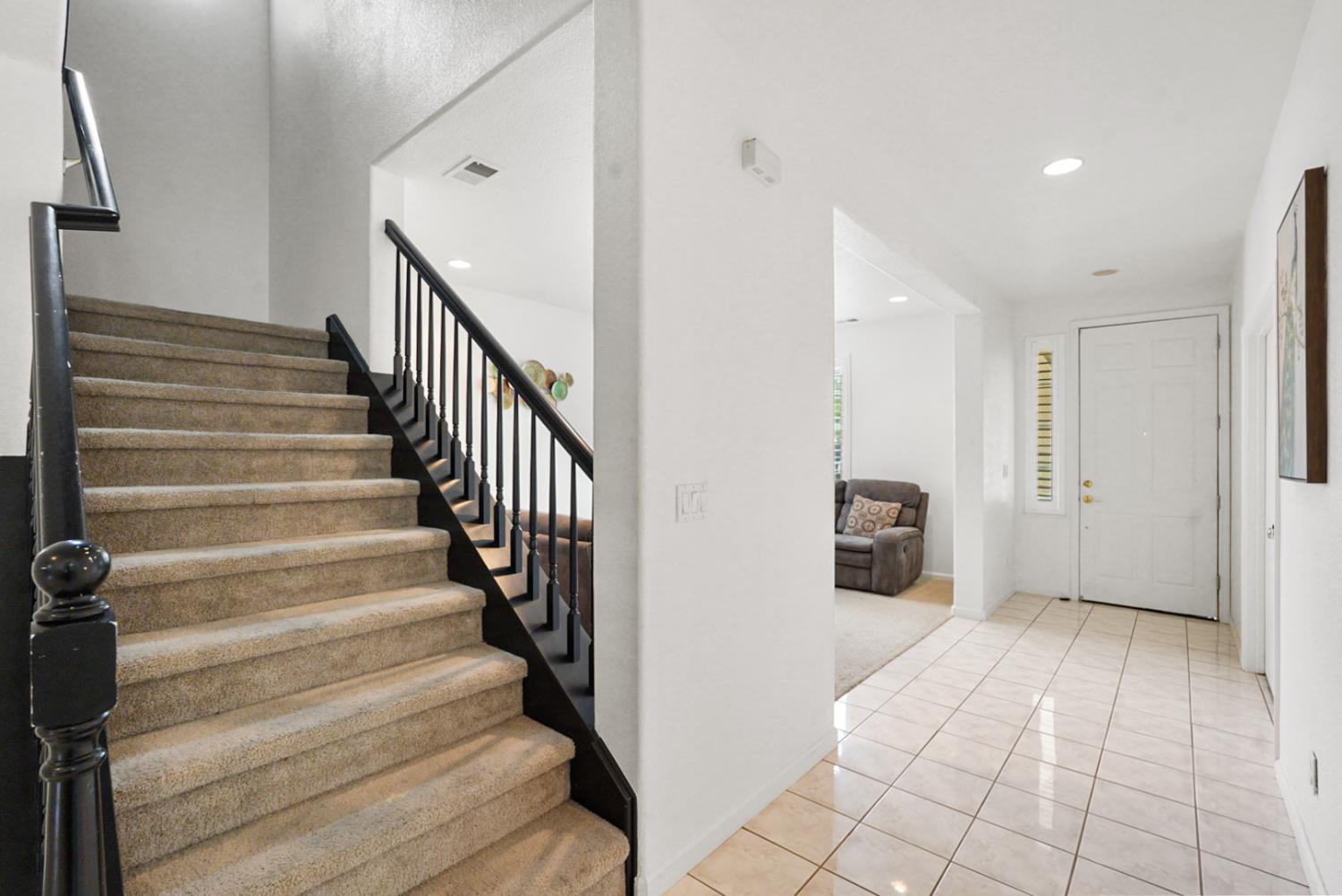 Detail Gallery Image 13 of 36 For 1408 Mendocino Creek Dtive, Patterson,  CA 95363 - 5 Beds | 3/1 Baths