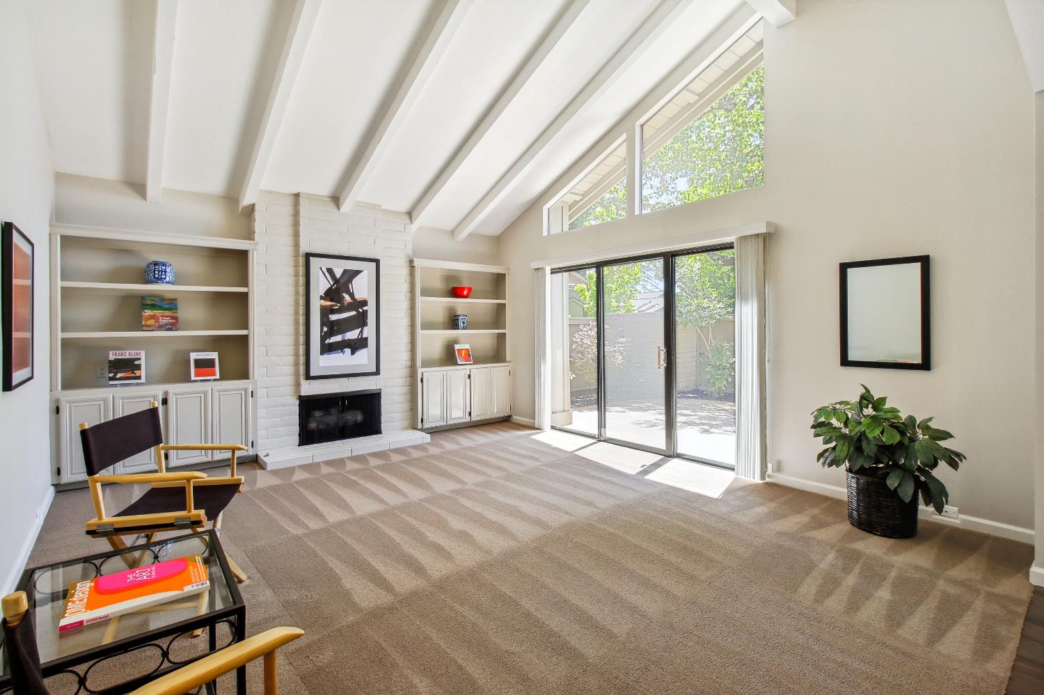 Detail Gallery Image 15 of 59 For 306 East Ranch Rd, Sacramento,  CA 95825 - 2 Beds | 2 Baths