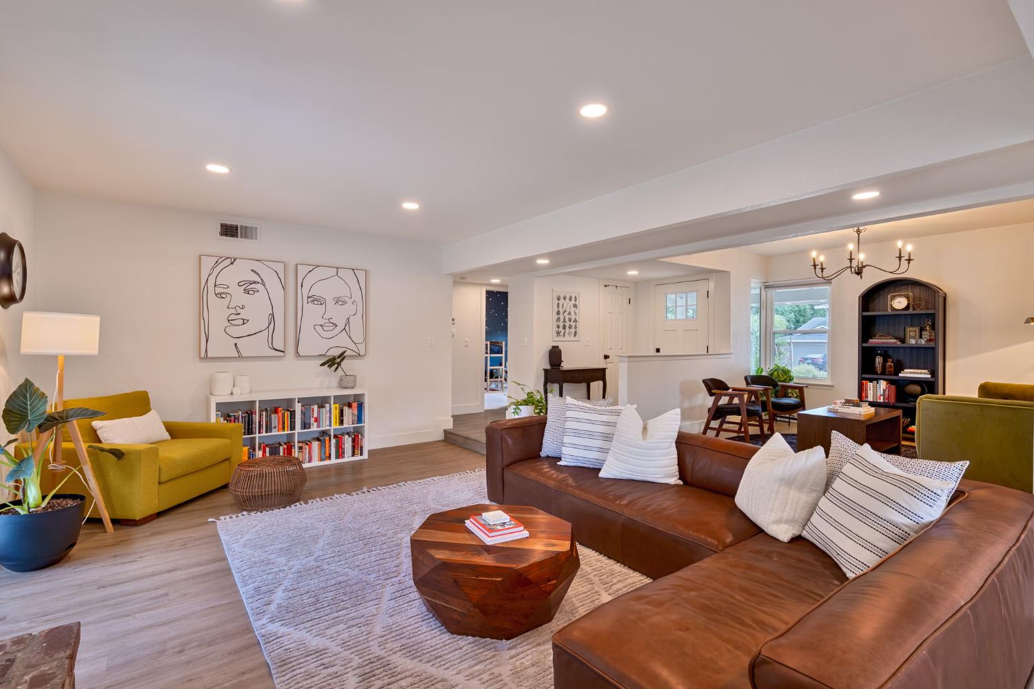 Detail Gallery Image 11 of 46 For 6469 Woodhills Way, Citrus Heights,  CA 95621 - 3 Beds | 2 Baths