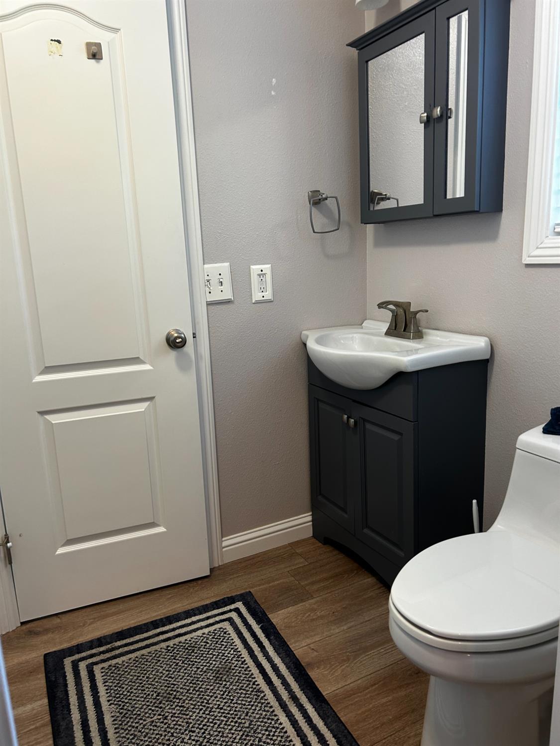 Detail Gallery Image 12 of 22 For 4 Kaseberg, Roseville,  CA 95678 - 2 Beds | 2 Baths