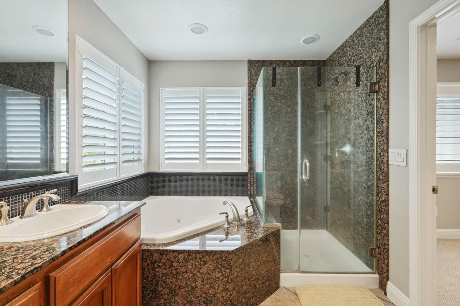 Detail Gallery Image 30 of 50 For 525 Vista Rio Ct, Woodbridge,  CA 95258 - 4 Beds | 3 Baths