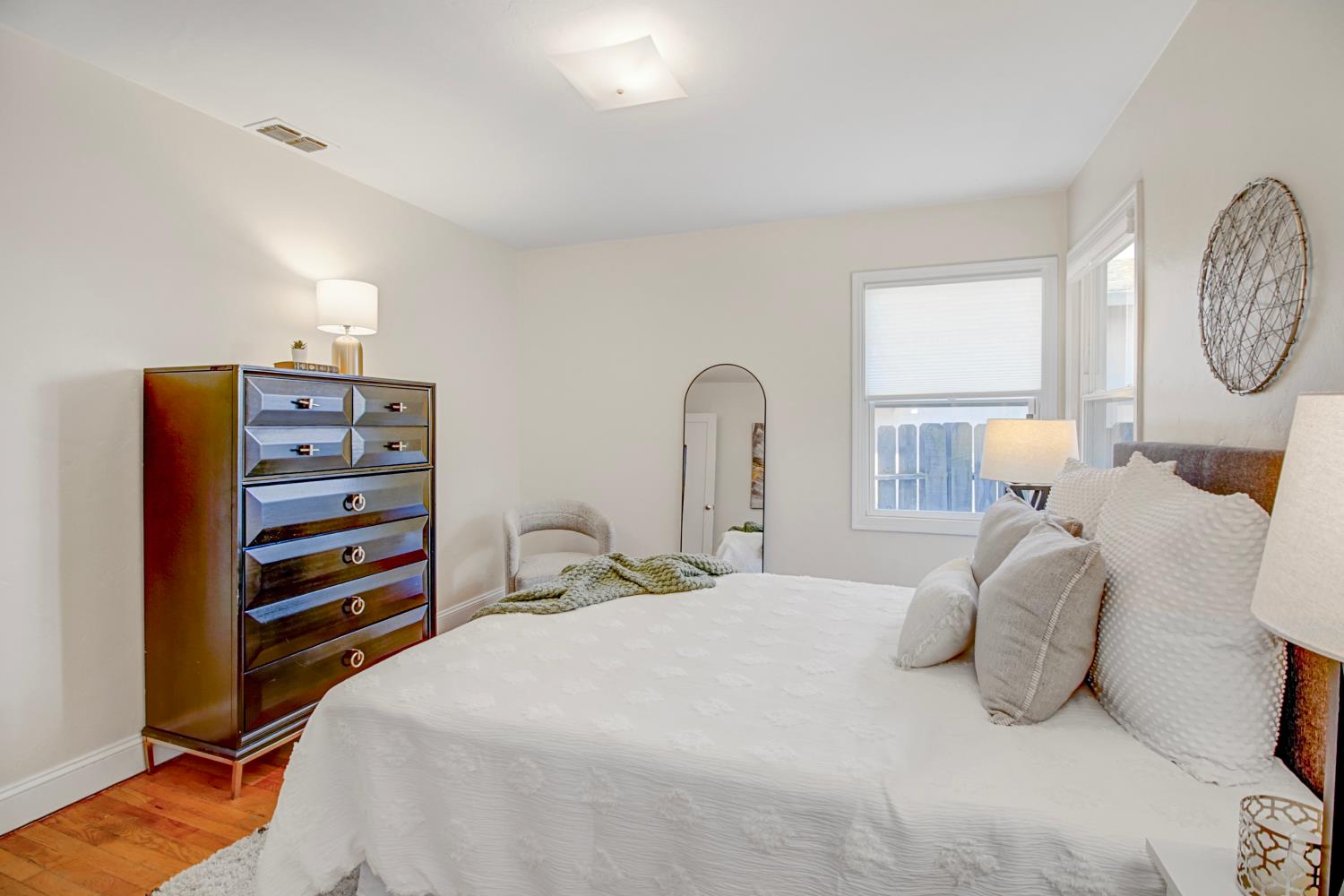 Detail Gallery Image 29 of 48 For 5960 12th Ave, Sacramento,  CA 95820 - 3 Beds | 1 Baths