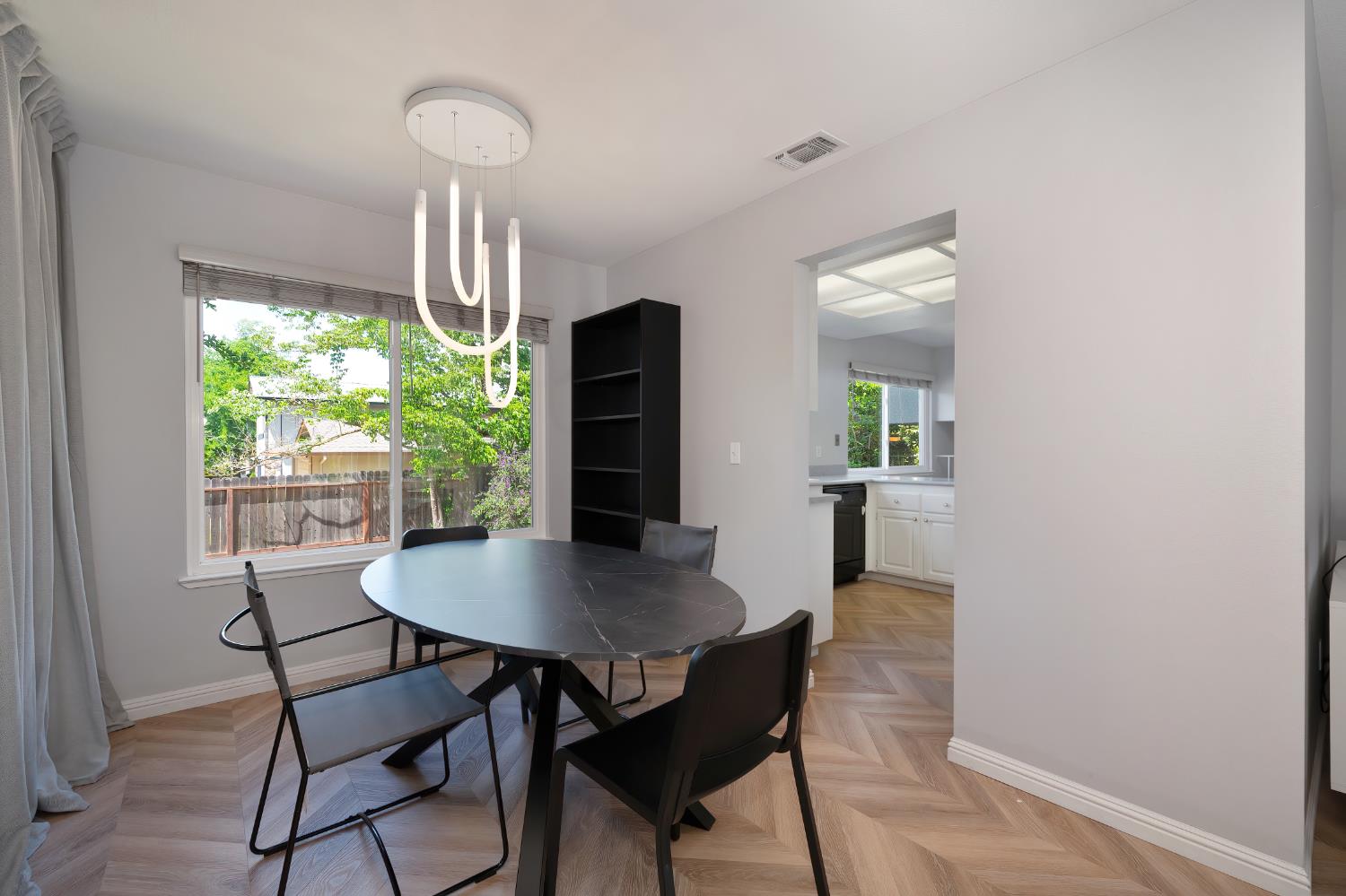 Caldera Way, Sacramento, California image 5