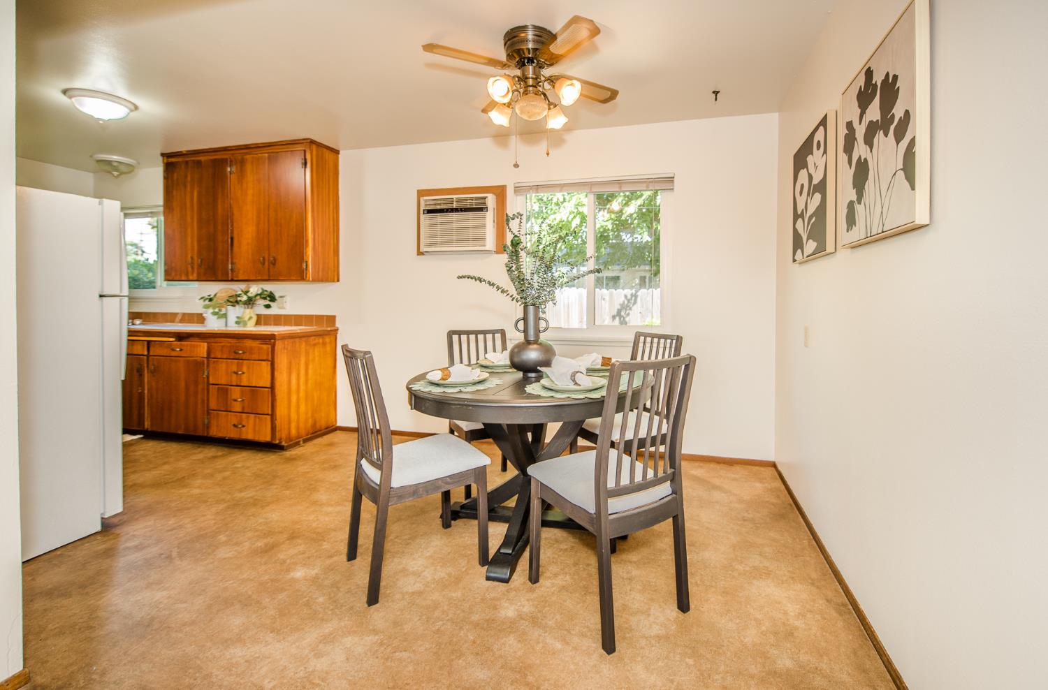 Detail Gallery Image 7 of 21 For 625 Denise Dr, Woodland,  CA 95776 - 3 Beds | 1 Baths