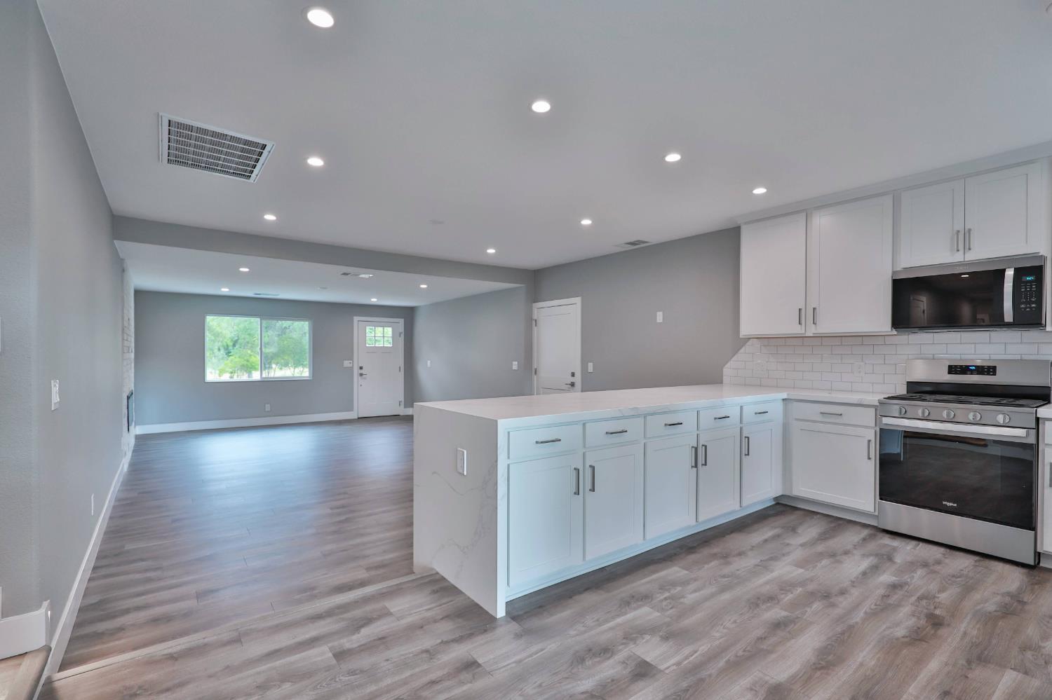Detail Gallery Image 8 of 43 For 13041 Willow Creek Rd, Ione,  CA 95640 - 3 Beds | 2 Baths