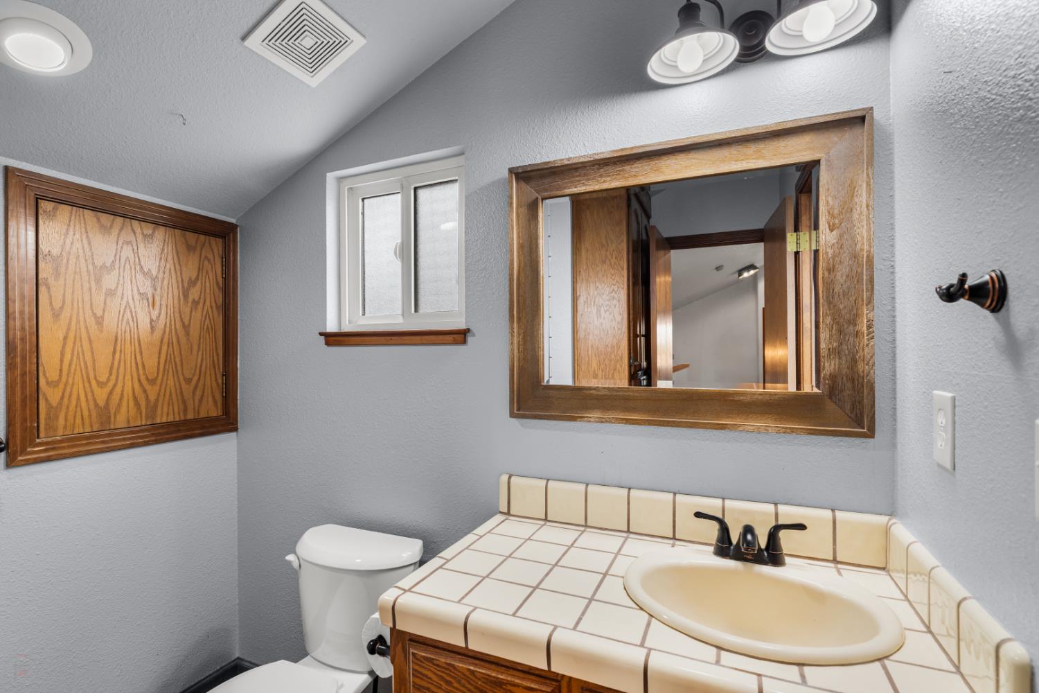 Detail Gallery Image 54 of 69 For 839 Cobblestone, Ripon,  CA 95366 - 4 Beds | 3 Baths