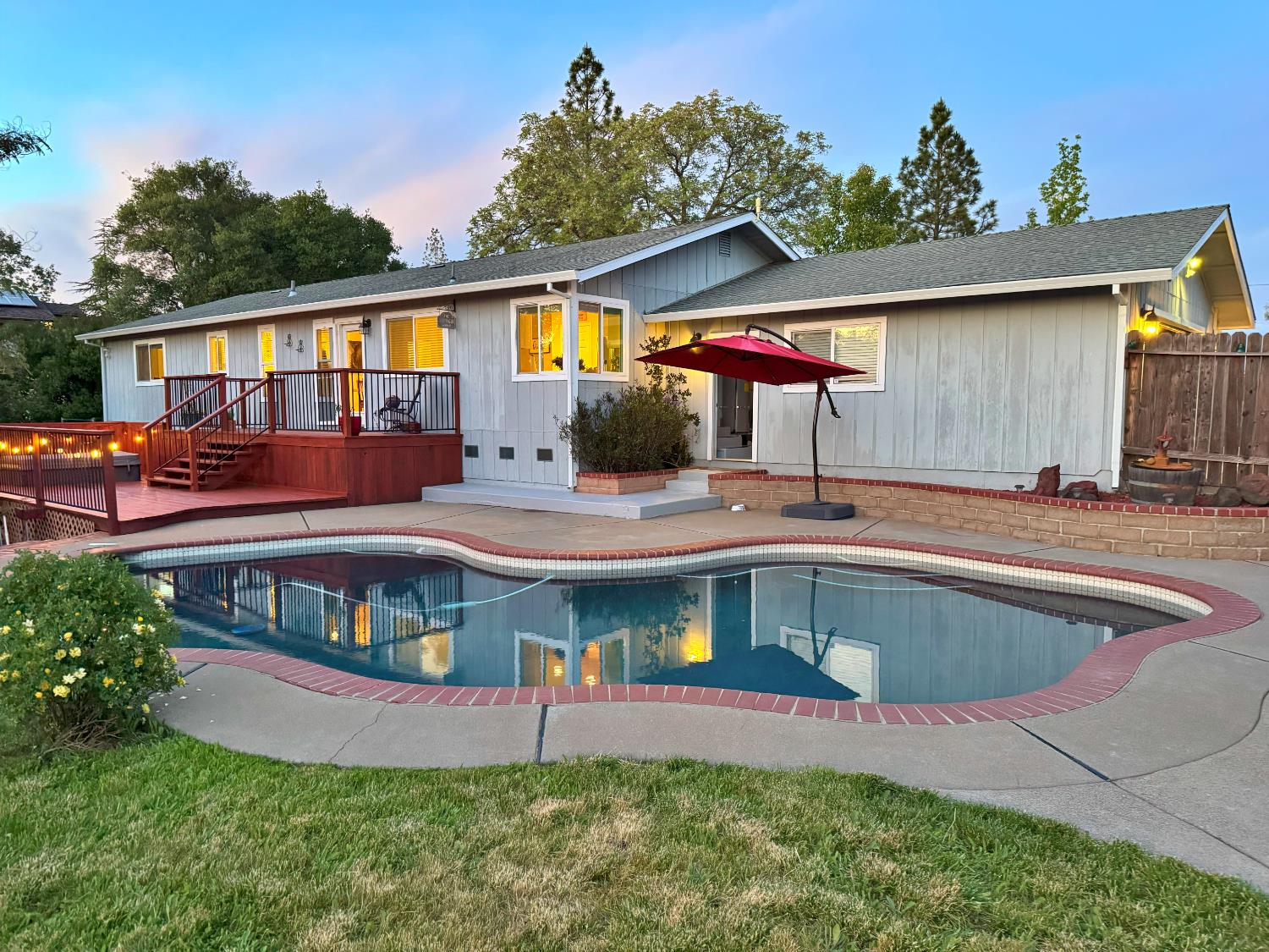 Detail Gallery Image 1 of 47 For 3781 Whispering Pines Ln, Shingle Springs,  CA 95682 - 3 Beds | 2 Baths