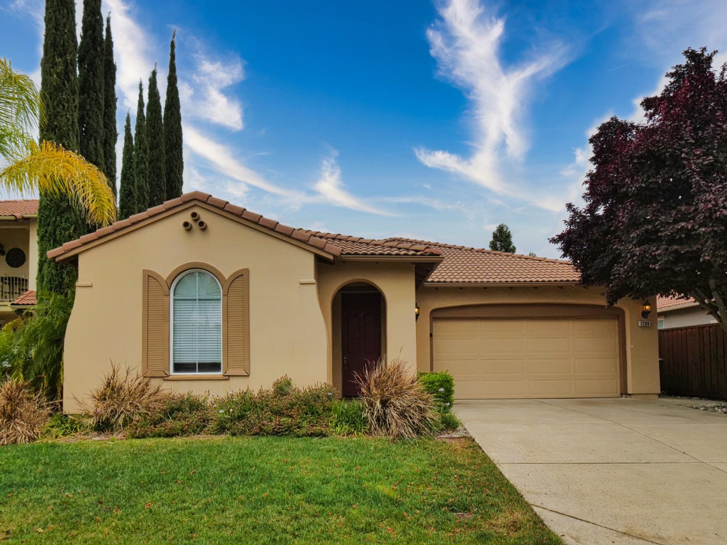 Detail Gallery Image 1 of 33 For 7208 Artisan Cir, Roseville,  CA 95678 - 3 Beds | 2 Baths