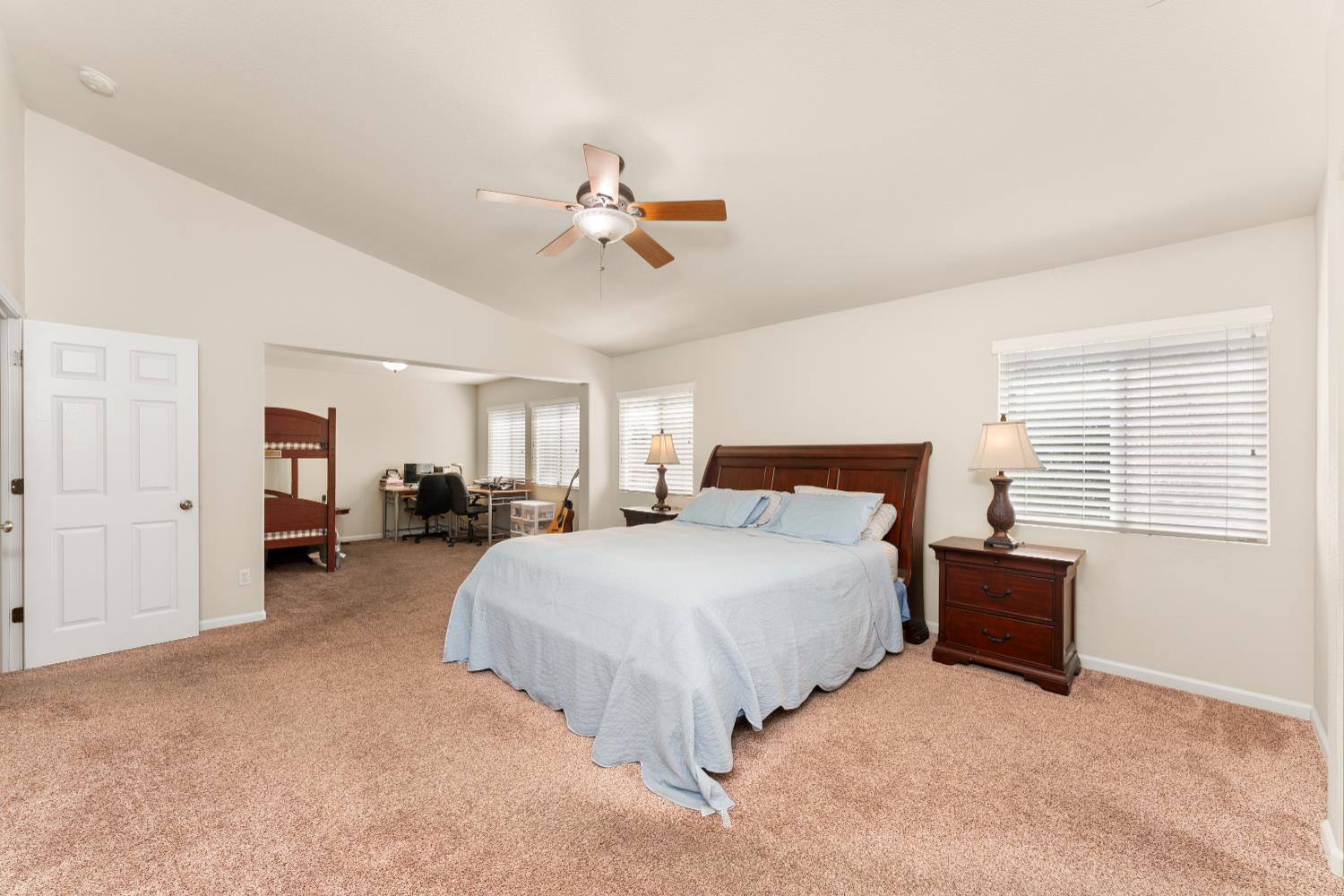 Brabant Court, Elk Grove, California image 31