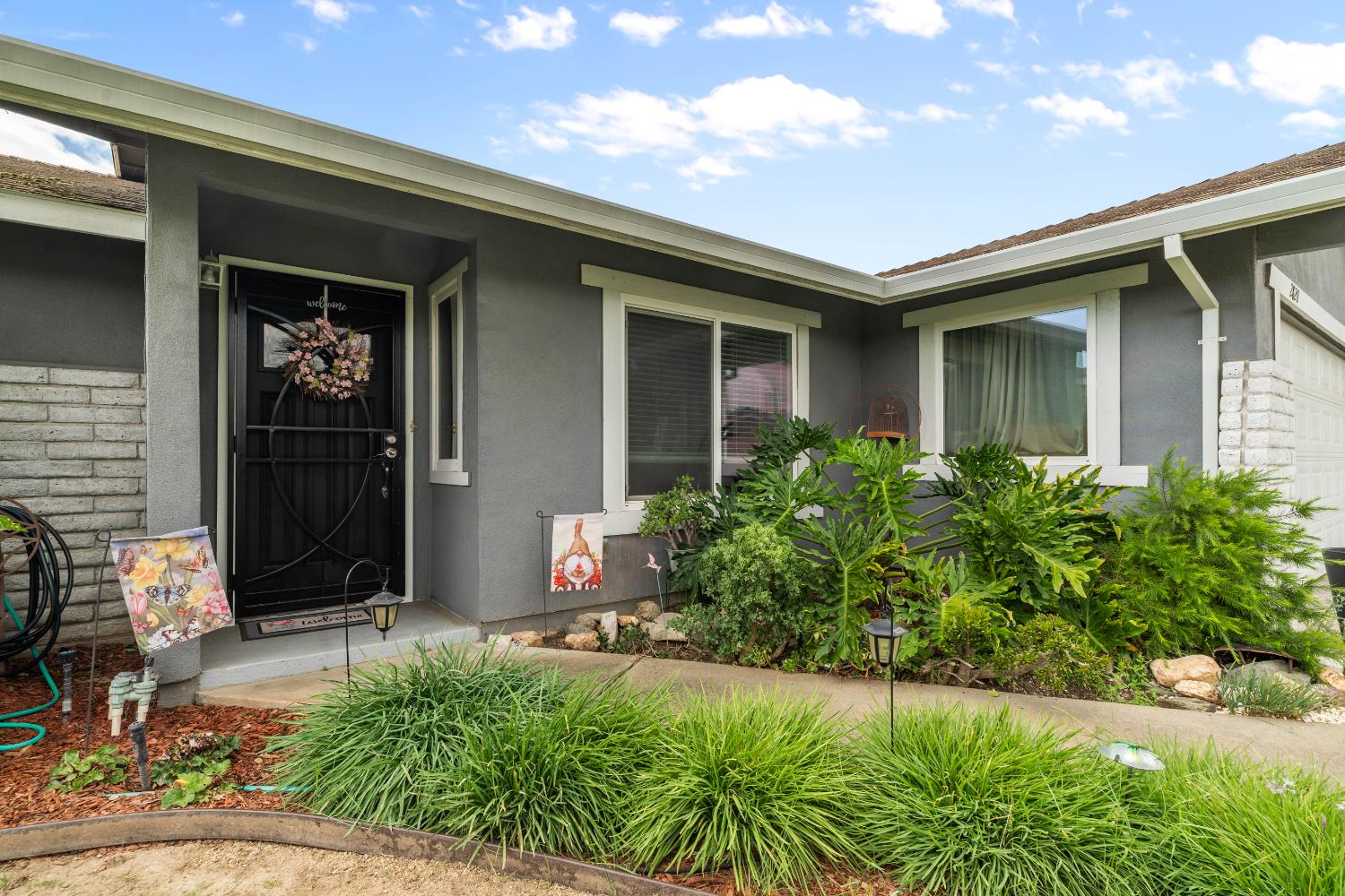 Detail Gallery Image 3 of 28 For 2820 Marble Dr, Modesto,  CA 95355 - 3 Beds | 2 Baths