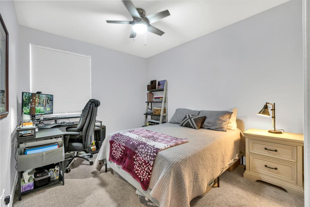 Tanager Court, West Sacramento, California image 37