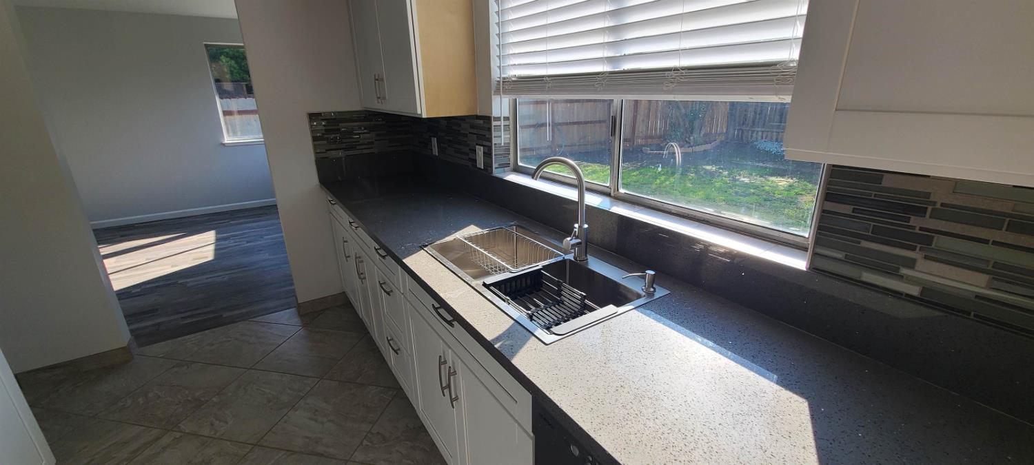 Detail Gallery Image 9 of 20 For 3103 Prince Henry Dr, Sacramento,  CA 95833 - 4 Beds | 2/1 Baths