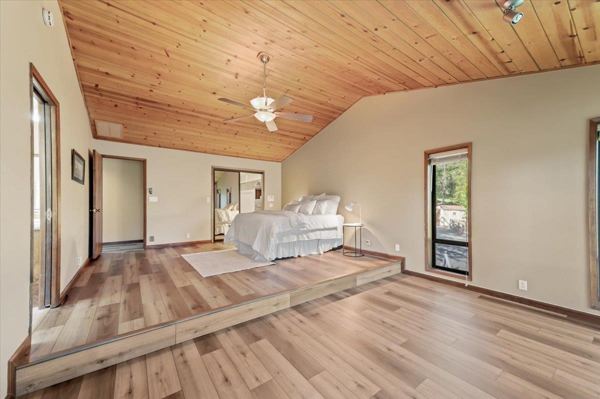 Troy Court, Grass Valley, California image 5