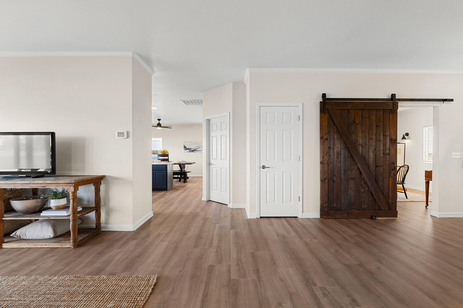Detail Gallery Image 13 of 68 For 6065 County Road 22, Orland,  CA 95963 - 4 Beds | 3/1 Baths