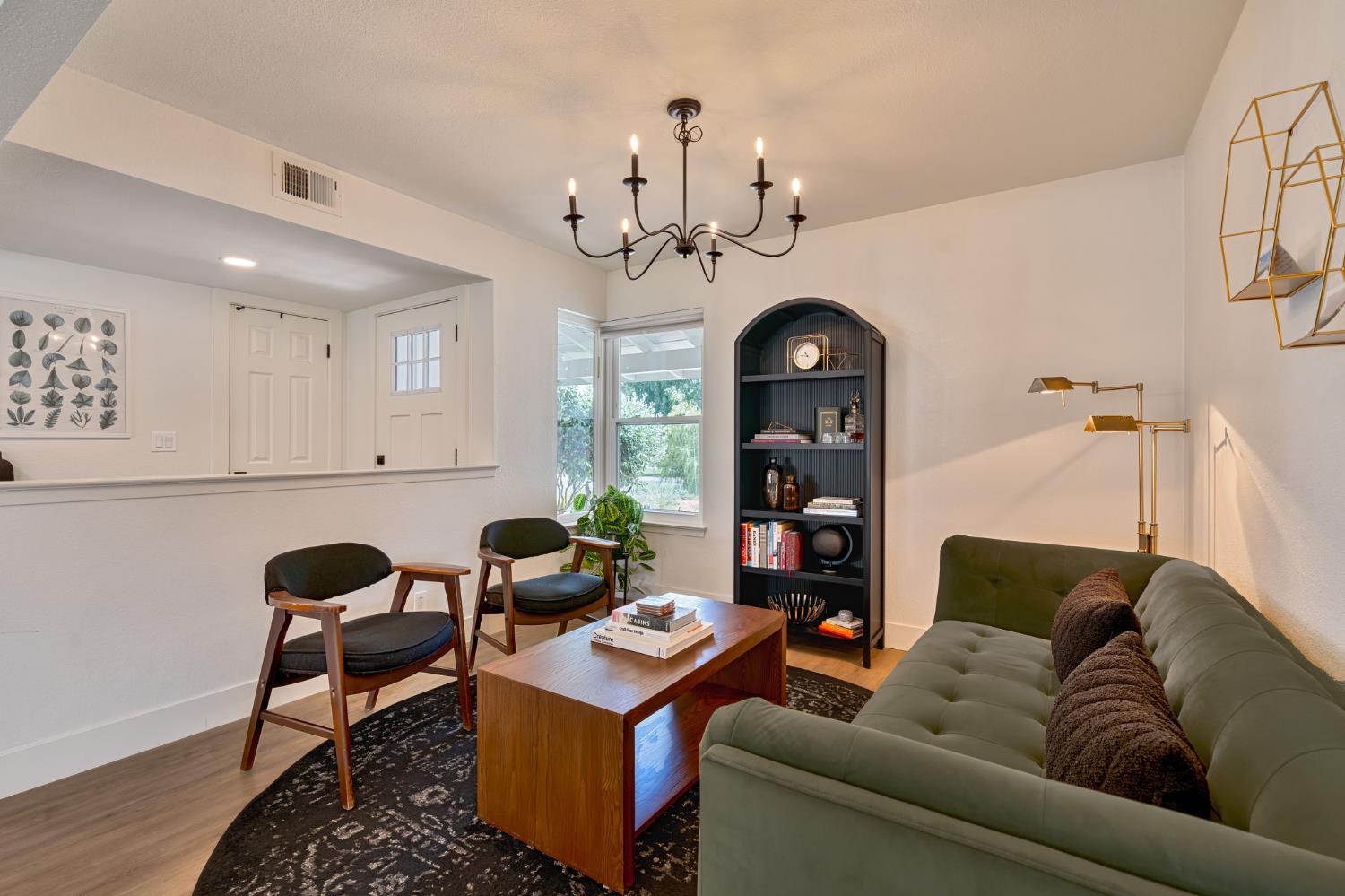 Detail Gallery Image 12 of 46 For 6469 Woodhills Way, Citrus Heights,  CA 95621 - 3 Beds | 2 Baths