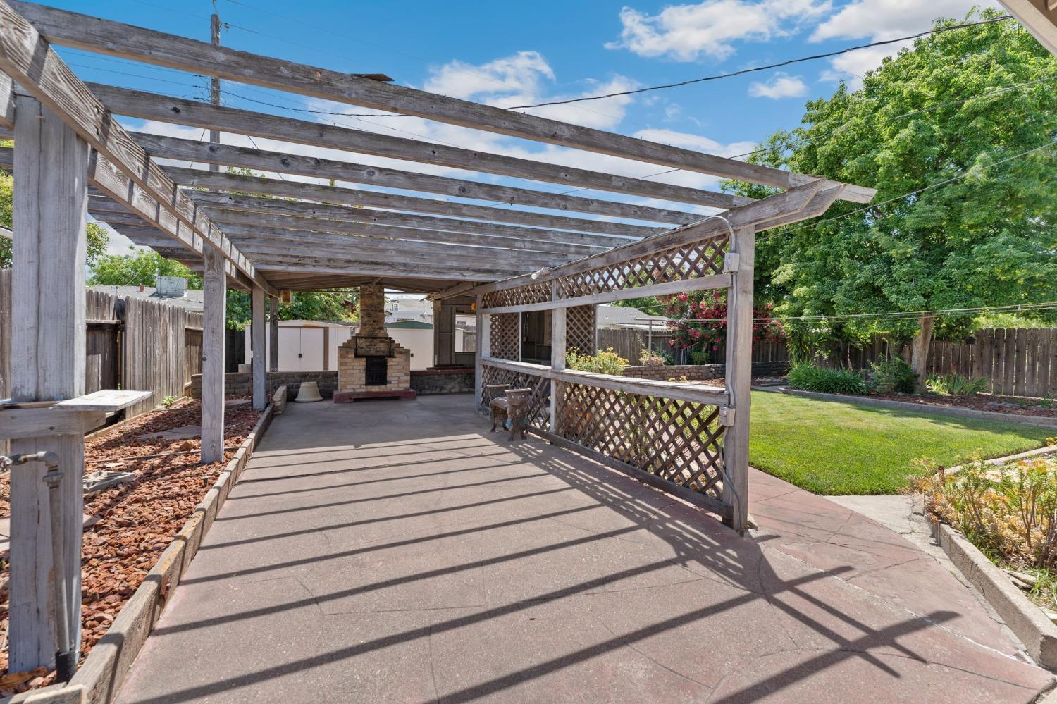 Fruitridge Road, Sacramento, California image 14