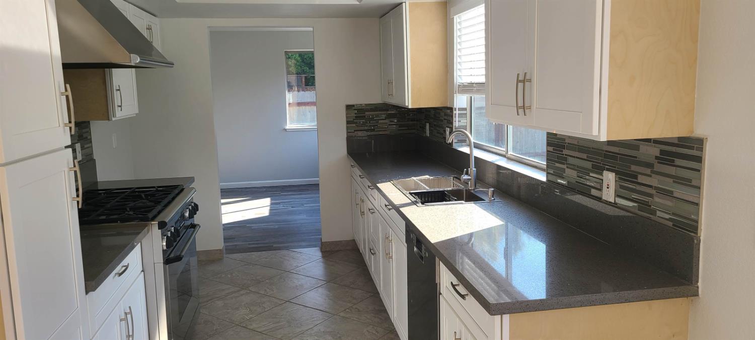 Detail Gallery Image 7 of 20 For 3103 Prince Henry Dr, Sacramento,  CA 95833 - 4 Beds | 2/1 Baths