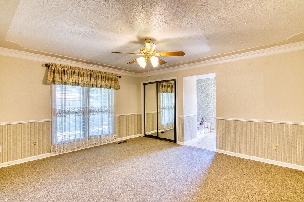 Detail Gallery Image 21 of 41 For 3100 Bridle Path Ln, Modesto,  CA 95356 - 3 Beds | 2/1 Baths