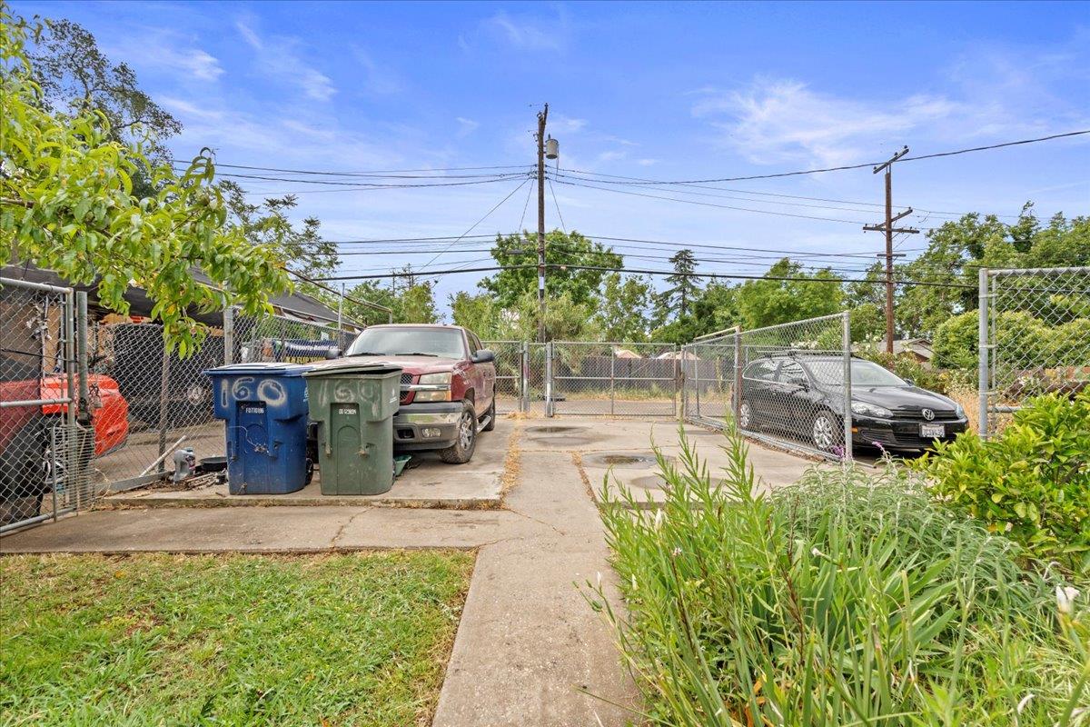 164 Santiago Avenue, Sacramento, California image 20