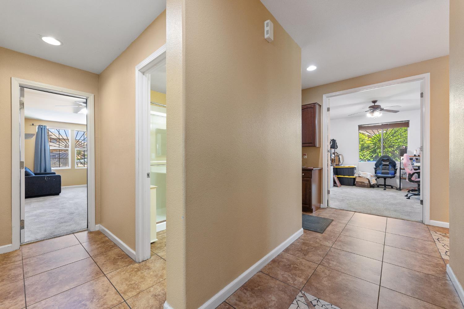 Massimo Circle, Stockton, California image 11