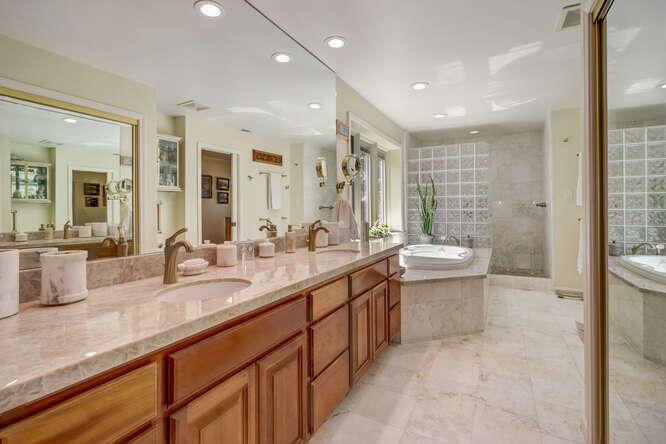 Detail Gallery Image 27 of 82 For 3399 Barberry, Sacramento,  CA 95864 - 5 Beds | 3/2 Baths