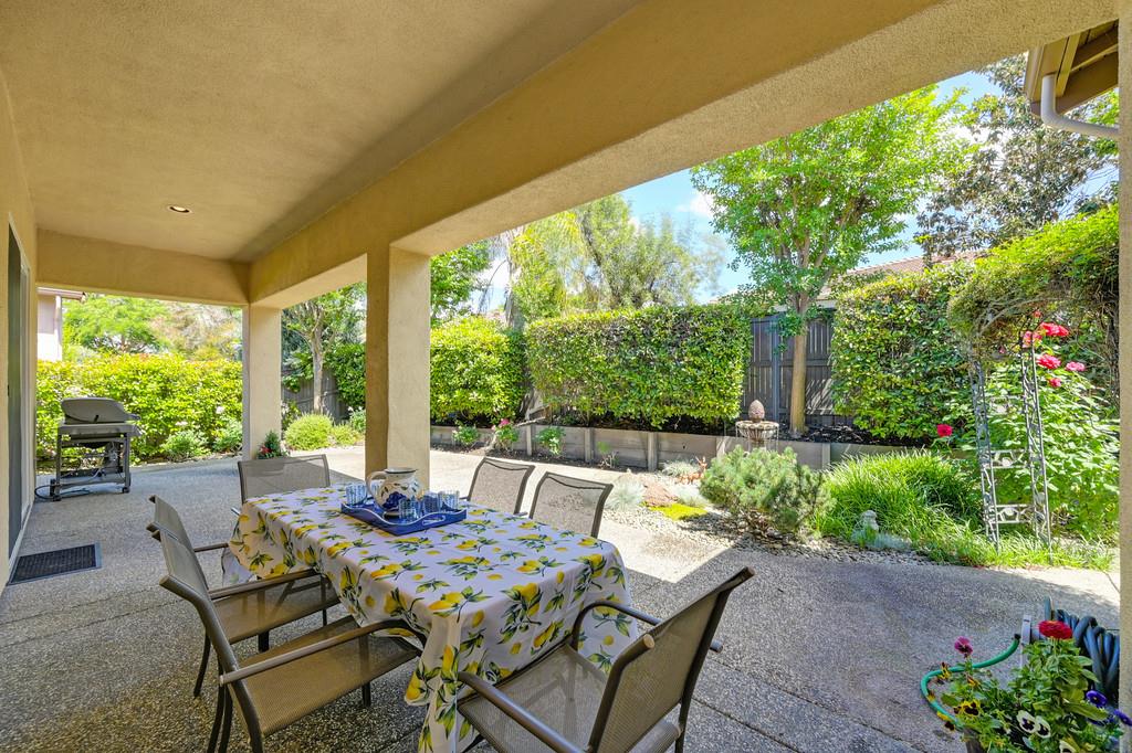 Detail Gallery Image 44 of 99 For 5730 Palmera Ln, Sacramento,  CA 95835 - 2 Beds | 2 Baths