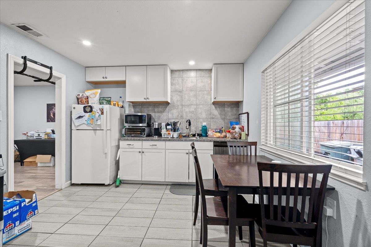 164 Santiago Avenue, Sacramento, California image 7
