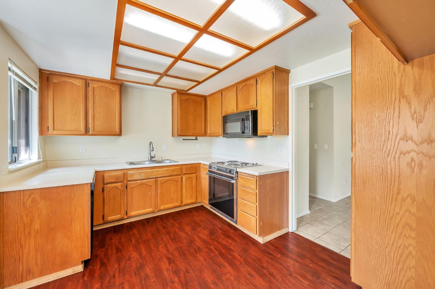 Lovewood Court, Citrus Heights, California image 10