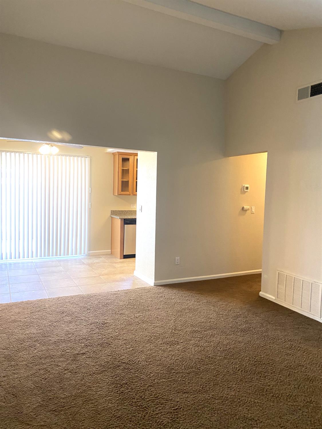 Detail Gallery Image 3 of 21 For 1177 Norwegian Ave #40,  Modesto,  CA 95350 - 1 Beds | 1 Baths