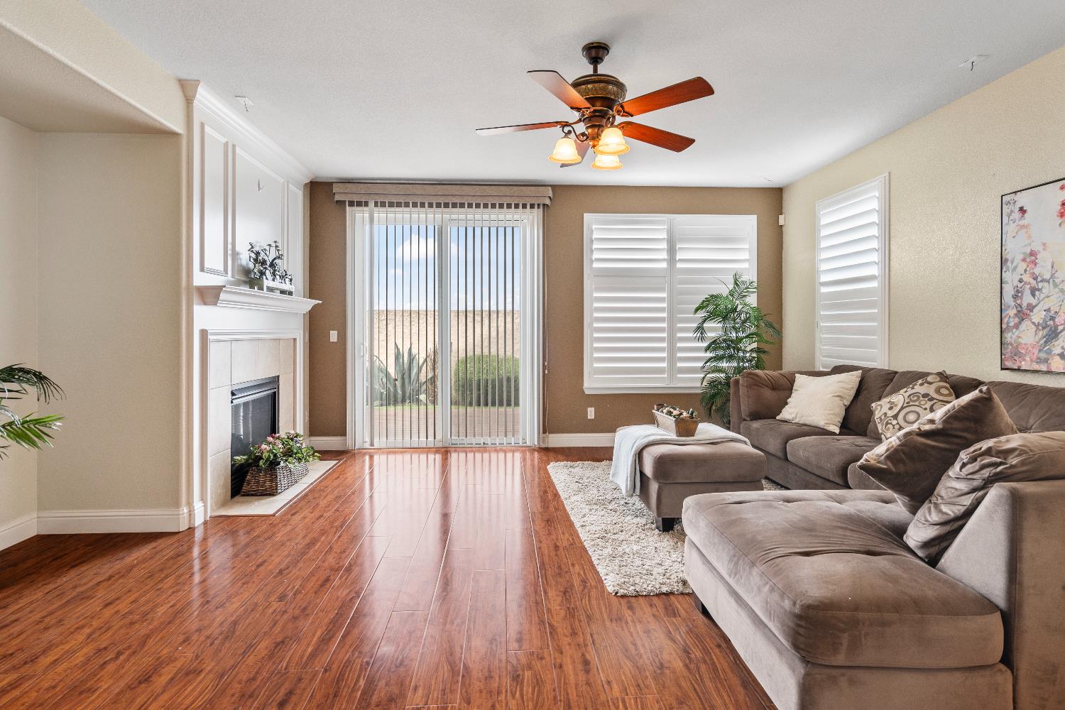 Detail Gallery Image 11 of 31 For 10145 10145 Blue Anchor Lane Ln, Stockton,  CA 95219 - 4 Beds | 2/1 Baths