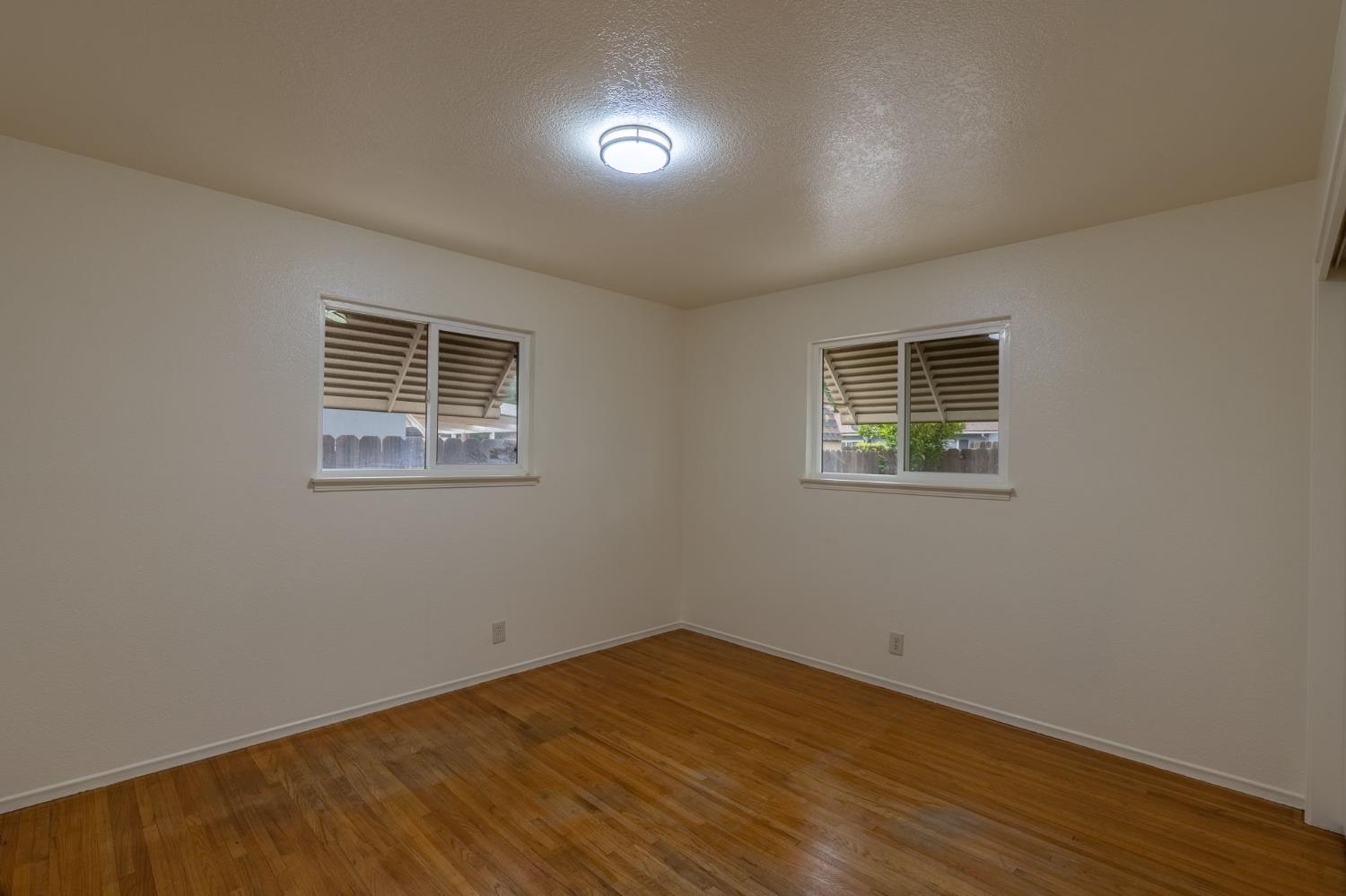 Detail Gallery Image 19 of 26 For 1610 Maplewood Dr, Modesto,  CA 95350 - 3 Beds | 2 Baths