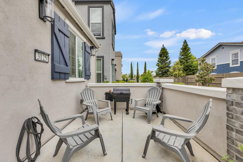 Tanager Court, West Sacramento, California image 4