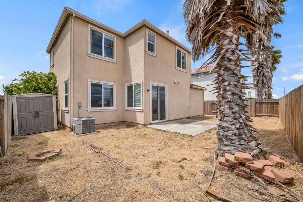 Caddington Way, Sacramento, California image 35