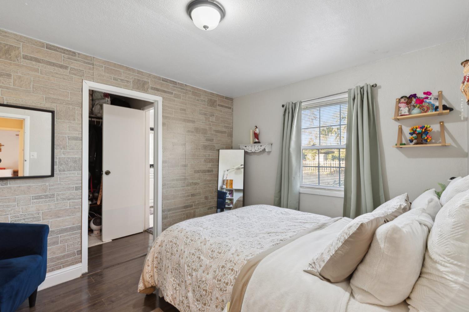 Detail Gallery Image 12 of 21 For 3935 Sunny Rd, Stockton,  CA 95215 - 3 Beds | 1/1 Baths